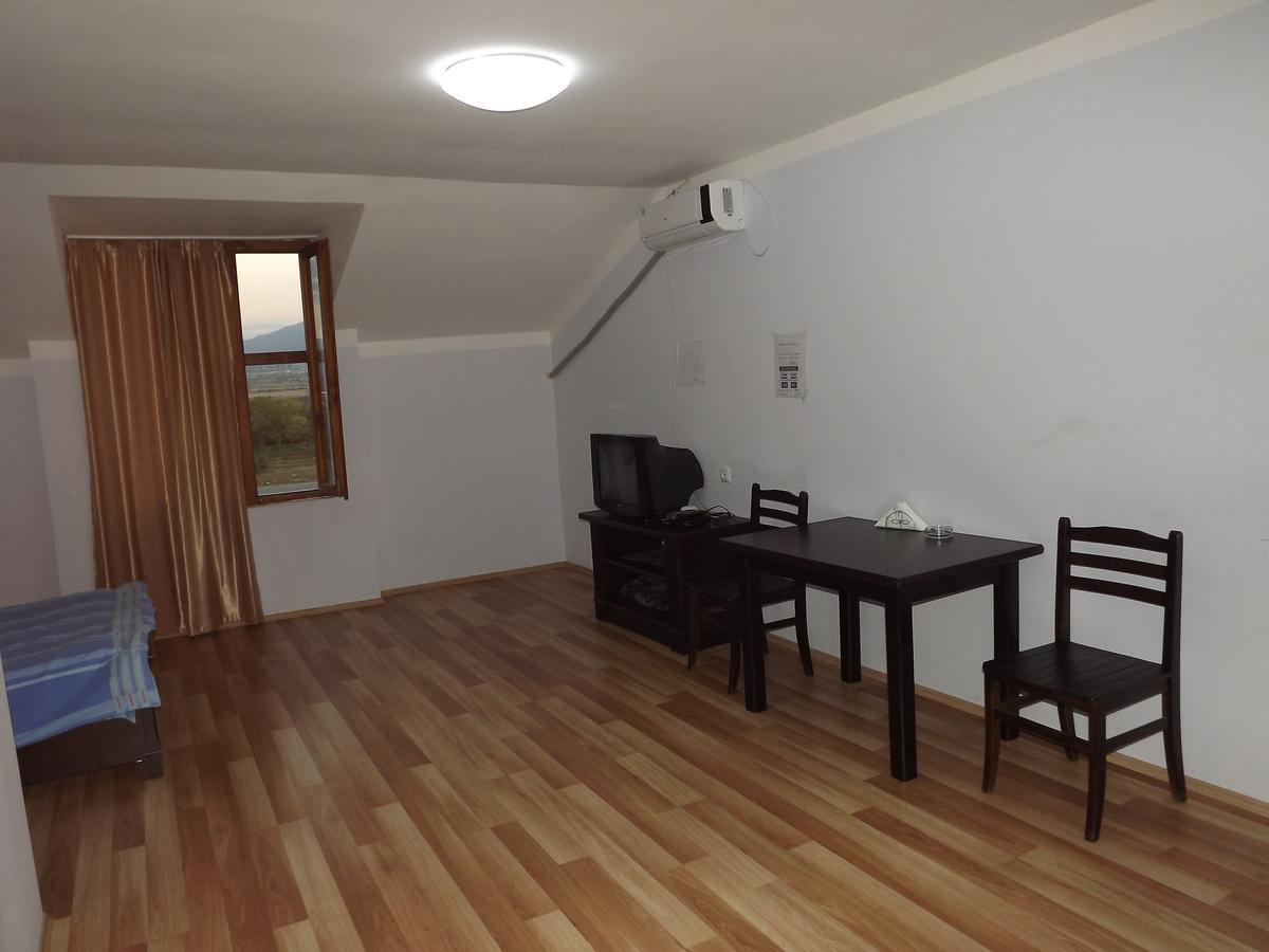 Hotel Emocia Natakhtari 외부 사진